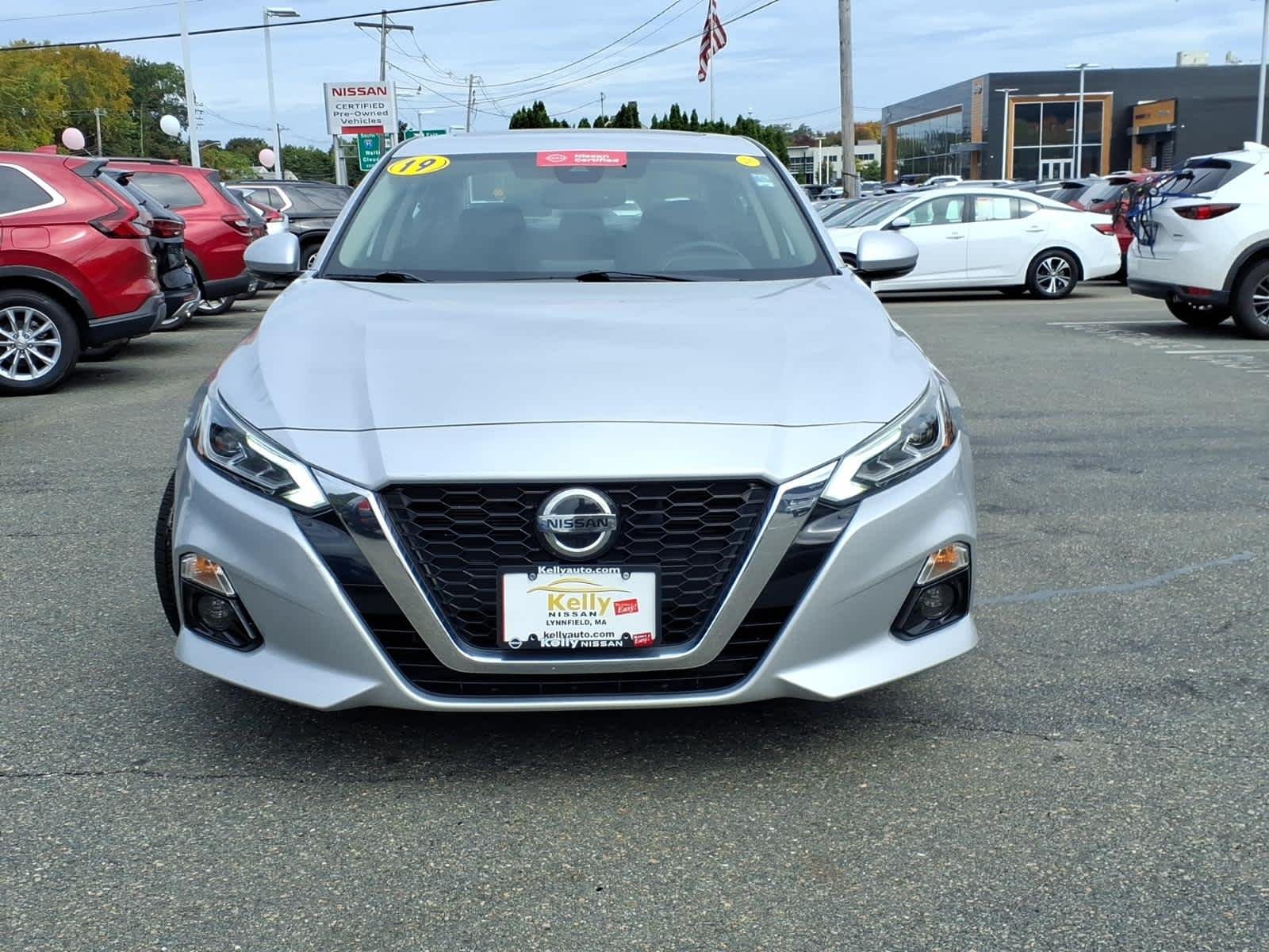 Used 2019 Nissan Altima SV with VIN 1N4BL4DWXKC185056 for sale in Lynnfield, MA