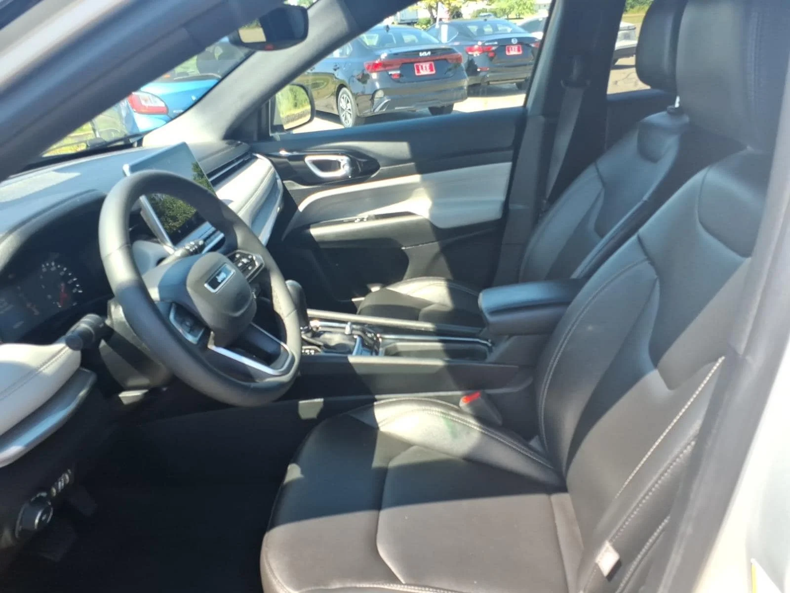 Used 2025 Silver Jeep Limited image 13
