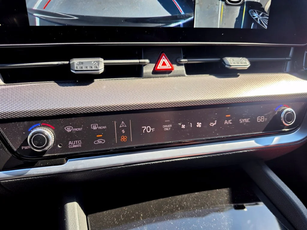 Used 2025 Black Kia SX-Prestige image 18