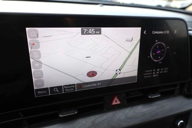 Used 2024 Green Kia X-Line image 8