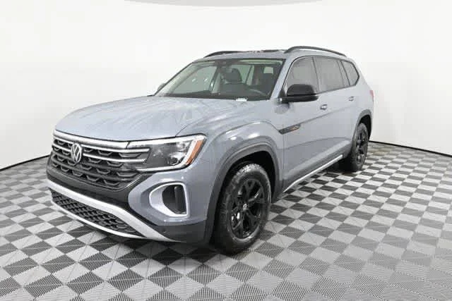 New 2026 Pure Gray Volkswagen 2.0T Peak Edition image 3