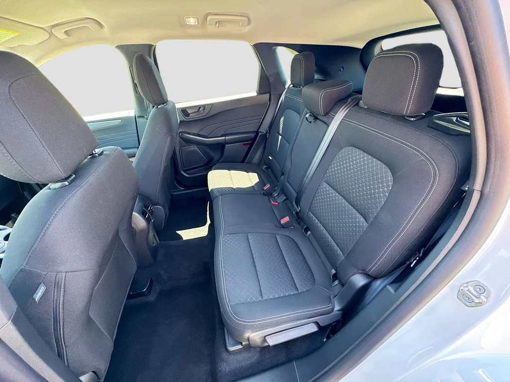 Used 2025 Oxford White Ford Active image 19
