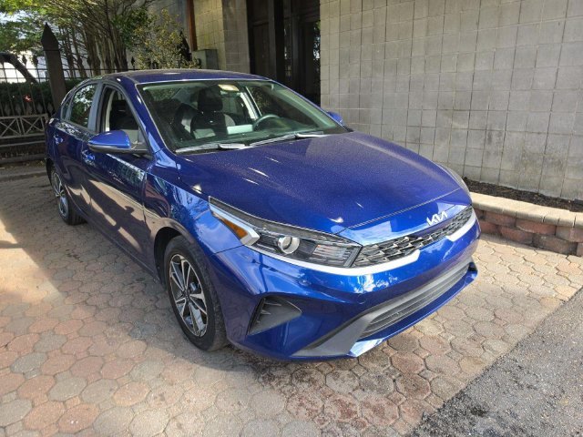 Certified Used 2023 Blue Kia LXS image 4