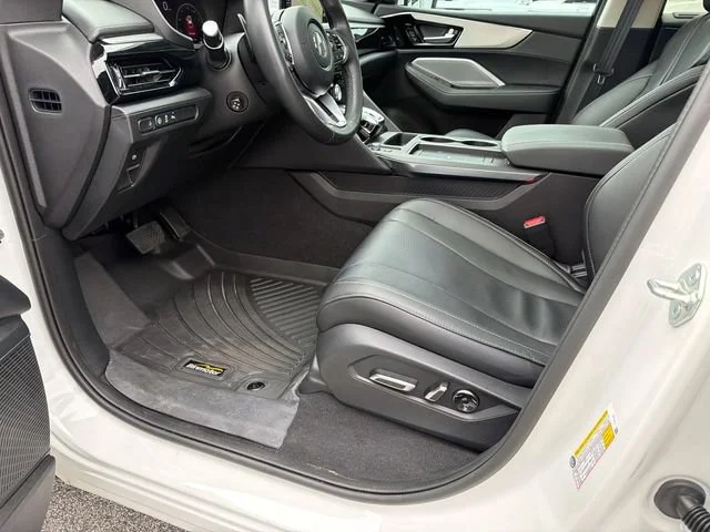 Used 2025 White Acura Technology Package image 9