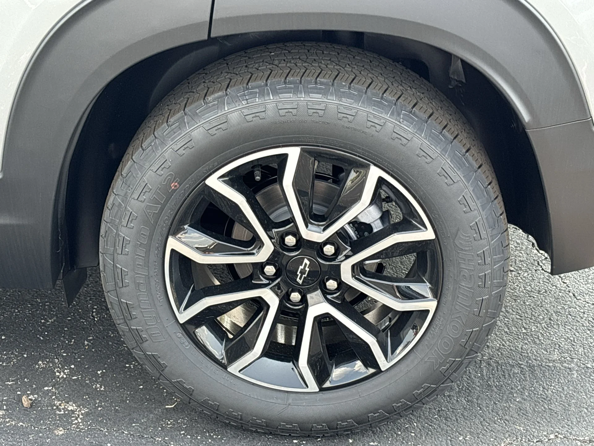 New 2025 Sterling Gray Metallic Chevrolet ACTIV image 59