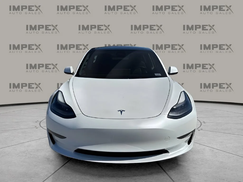 Used 2023 White Tesla Base image 8
