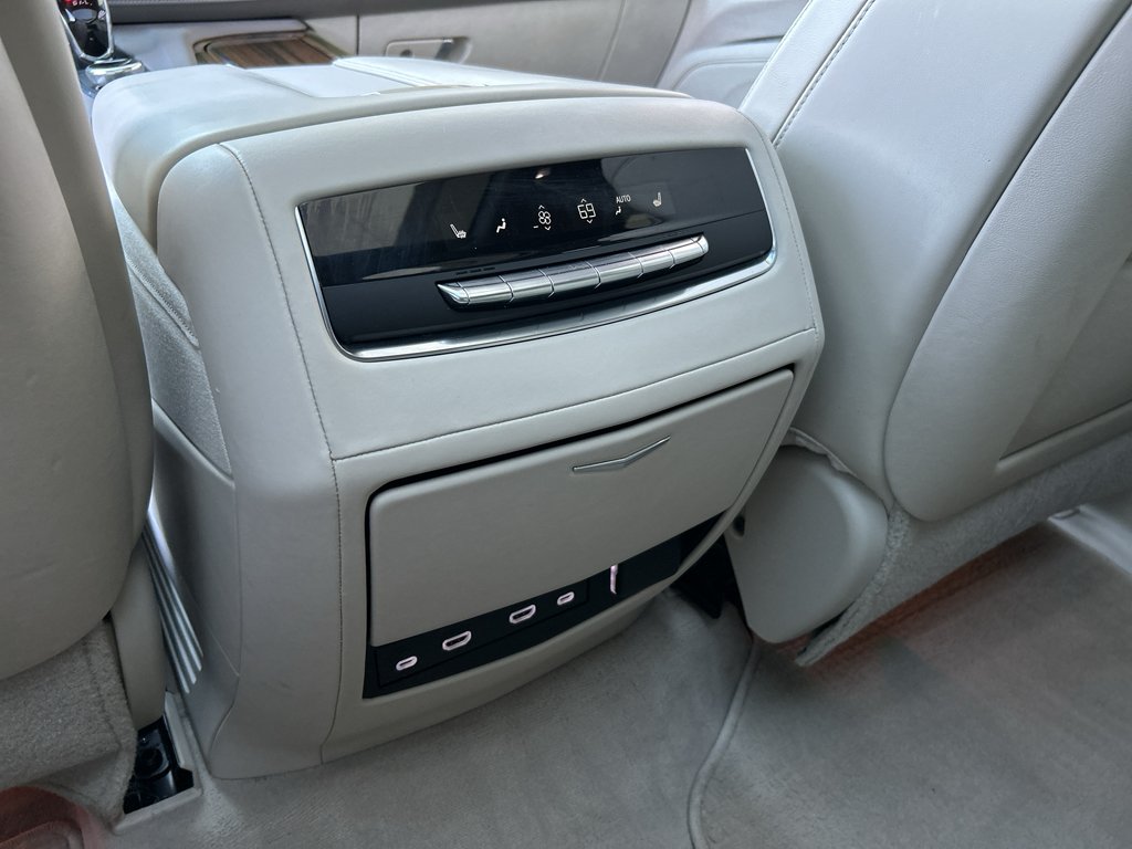 Used 2021 Dark Moon Blue Metallic Cadillac Premium Luxury Platinum image 18