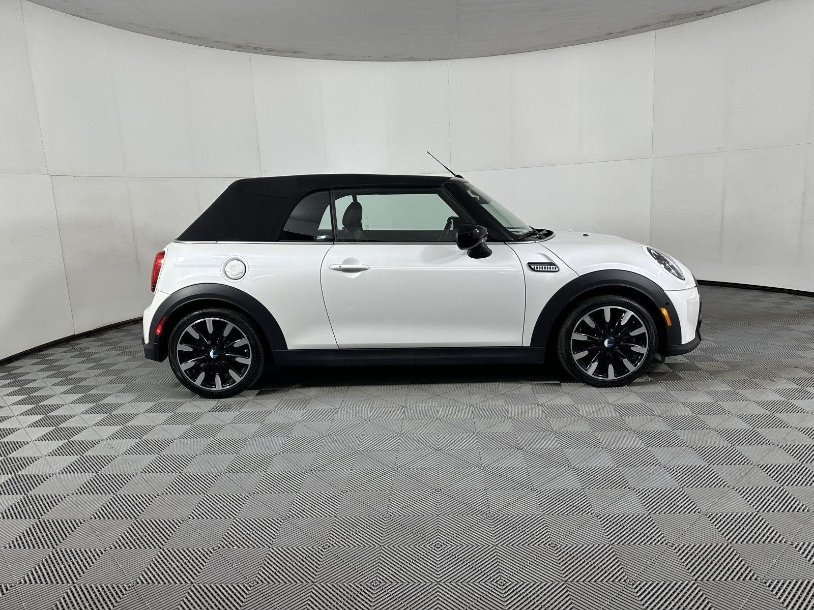 Used 2024 Nanuq White Metallic MINI Cooper S image 10