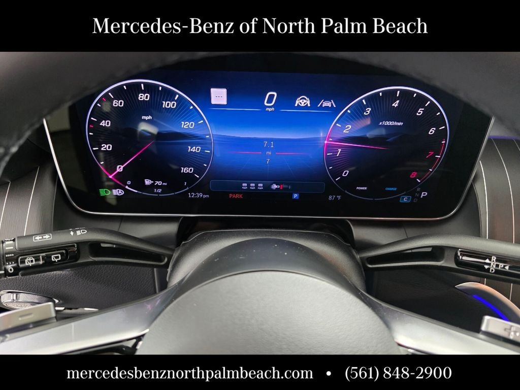 New 2026 Graphite Grey Metallic Mercedes-Benz GLC 300 image 17