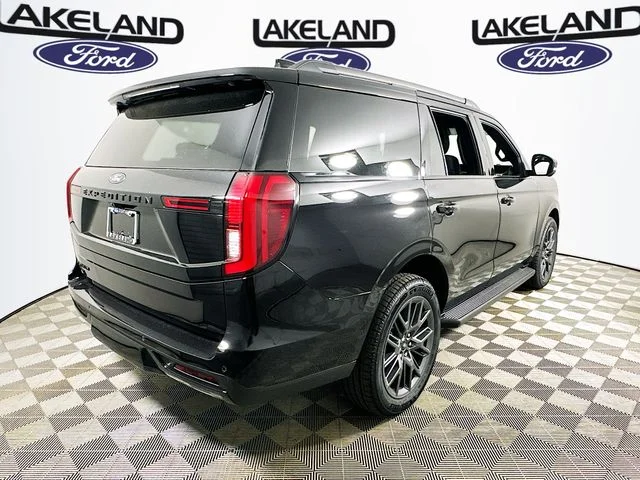 New 2026 Ford Expedition Platinum