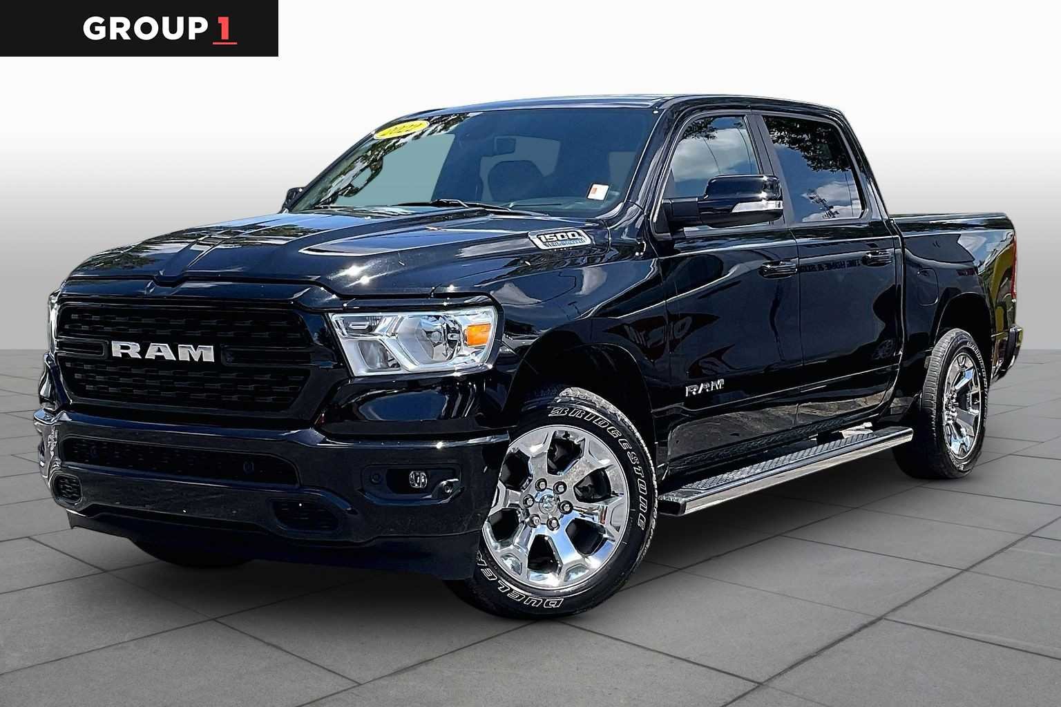 2022 RAM 1500 Big Horn/Lone Star 4x4 Crew Cab 5'7's photo