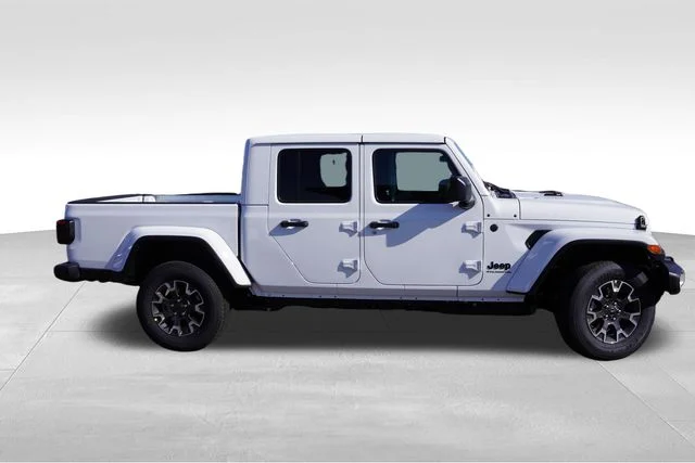 New 2026 White Jeep Sahara image 2