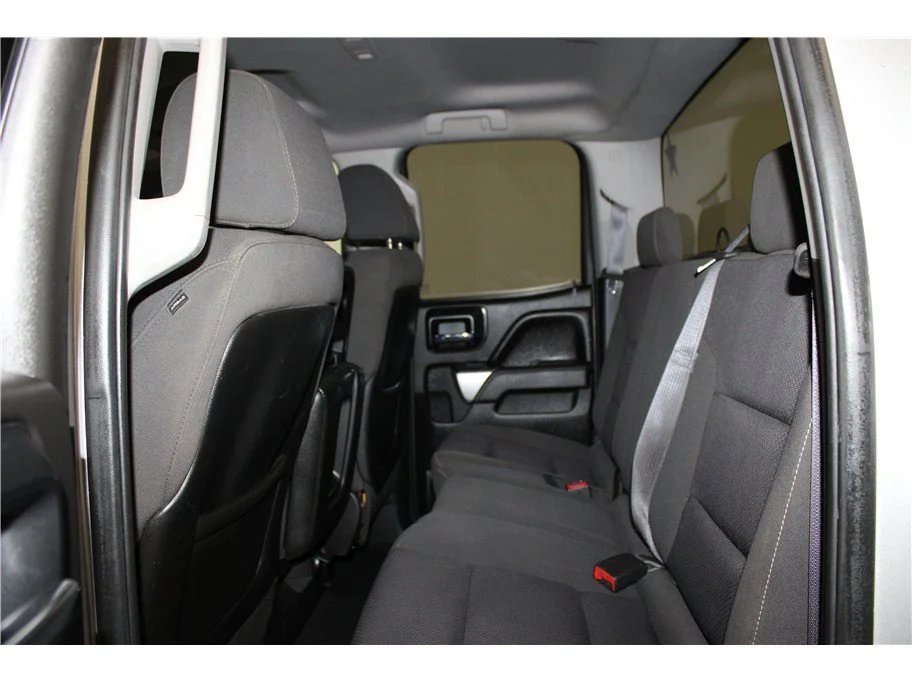 Used 2014 Silver Ice Metallic Chevrolet LT image 12