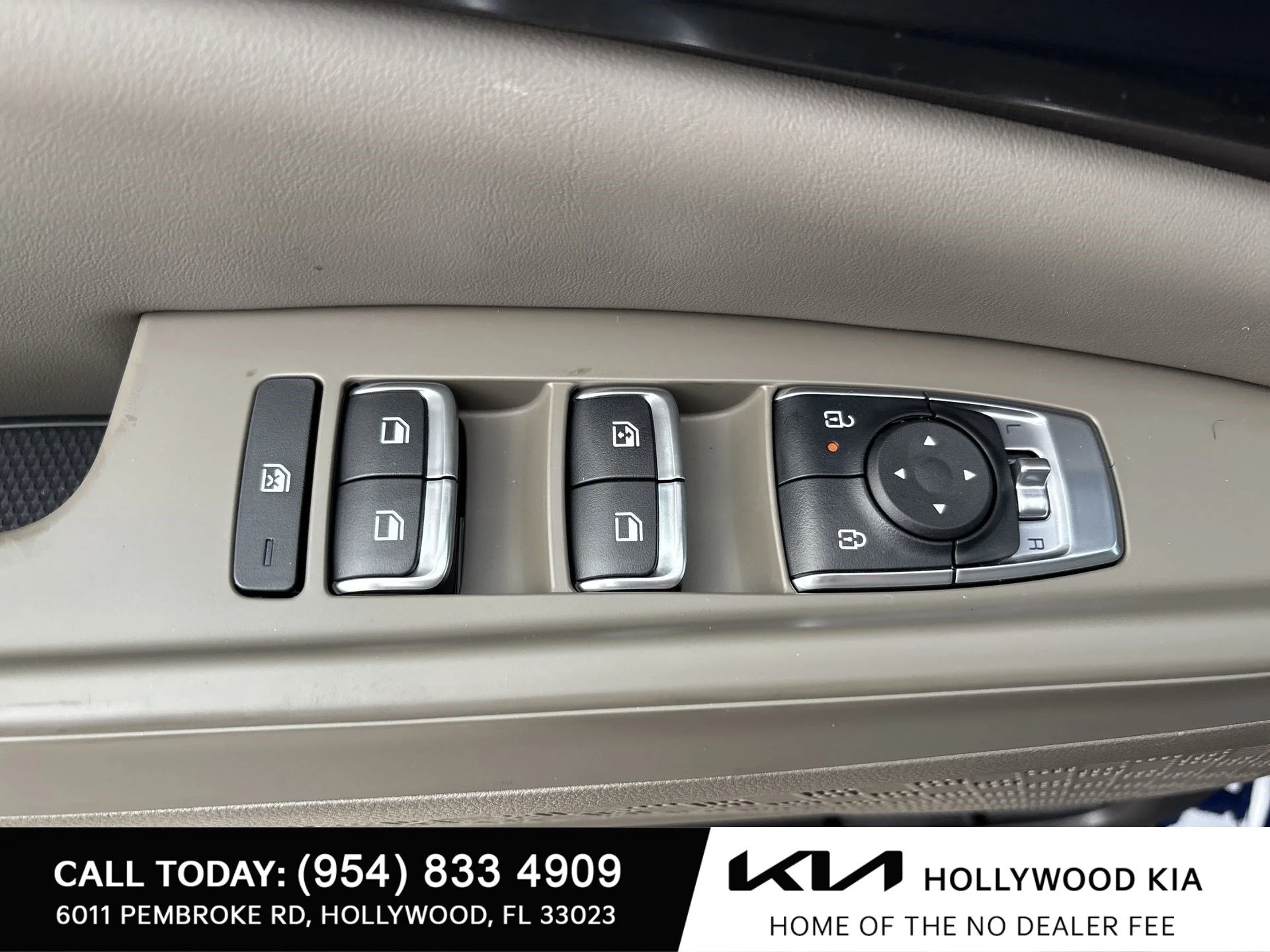New 2027 Deep Chroma Blue Kia LXS image 17