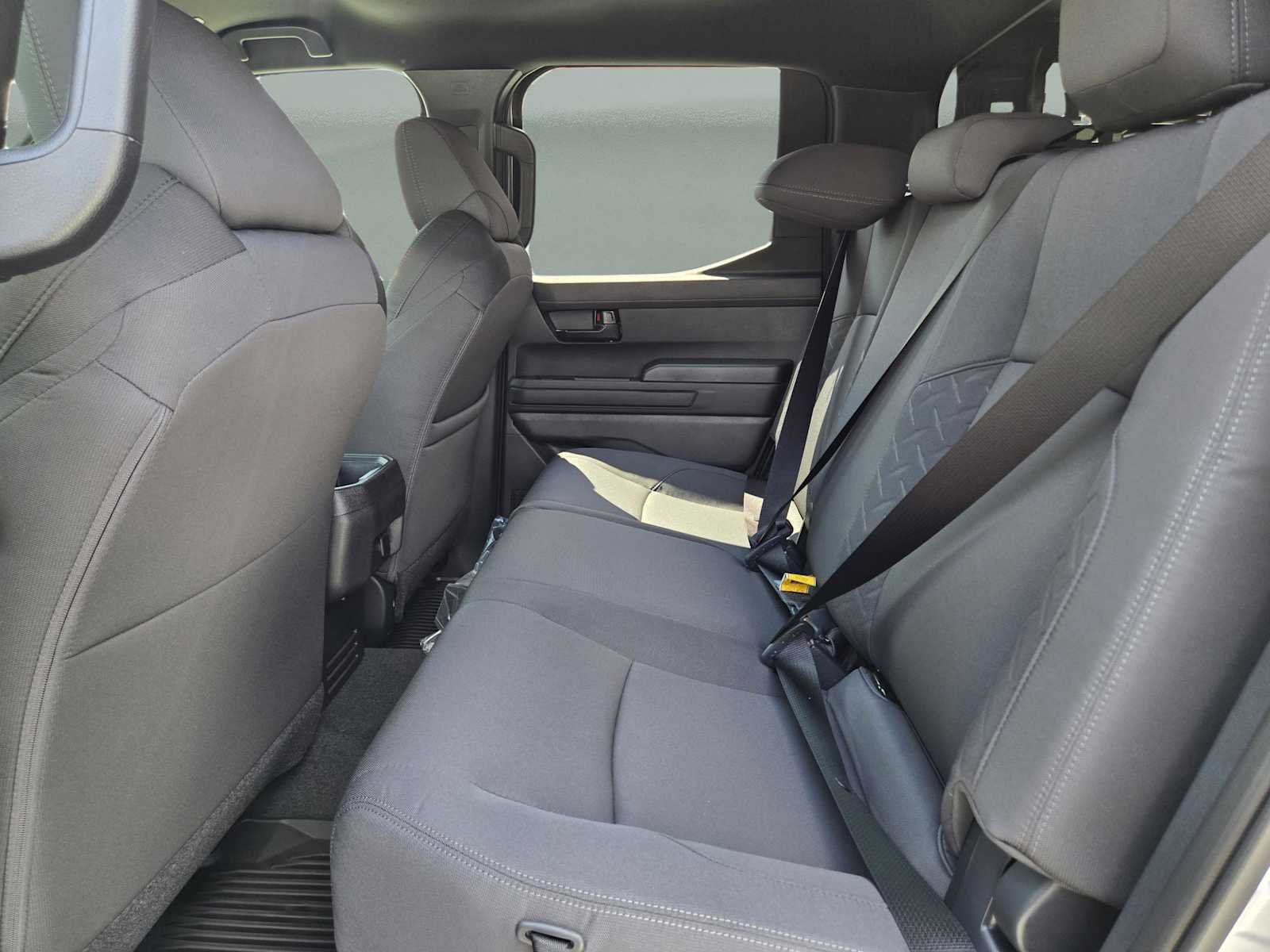 2025 Toyota Tacoma SR5 - Photo 14