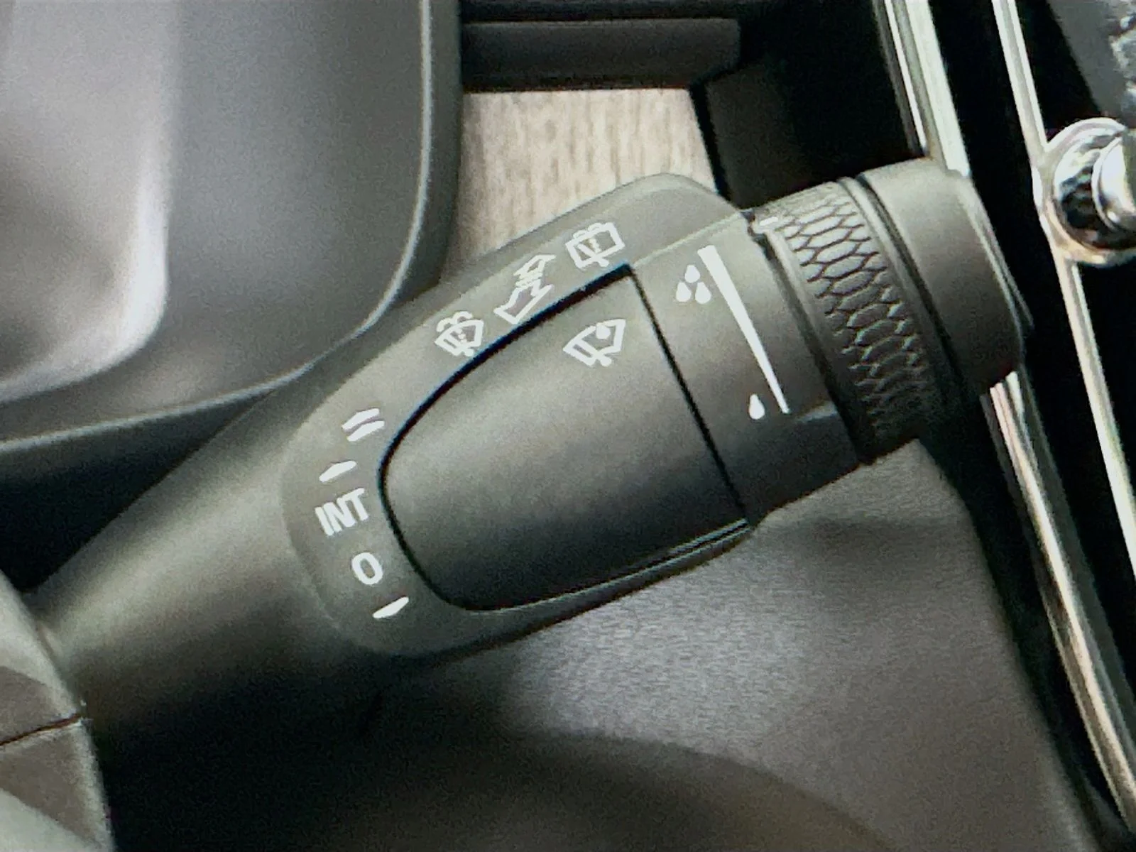 Used 2026  Volvo  image 21