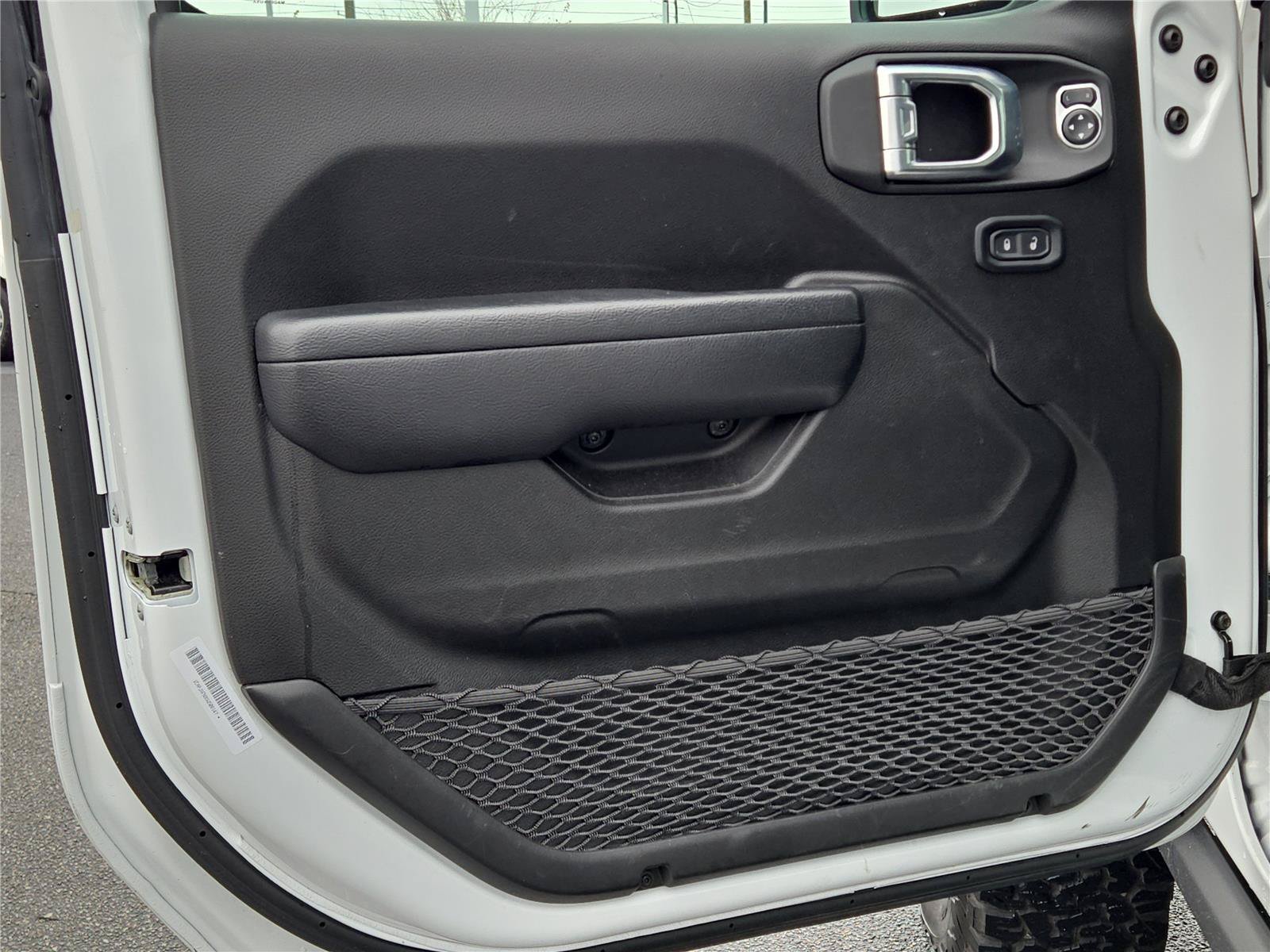 2025 Jeep Wrangler 4-Door Rubicon - Photo 18