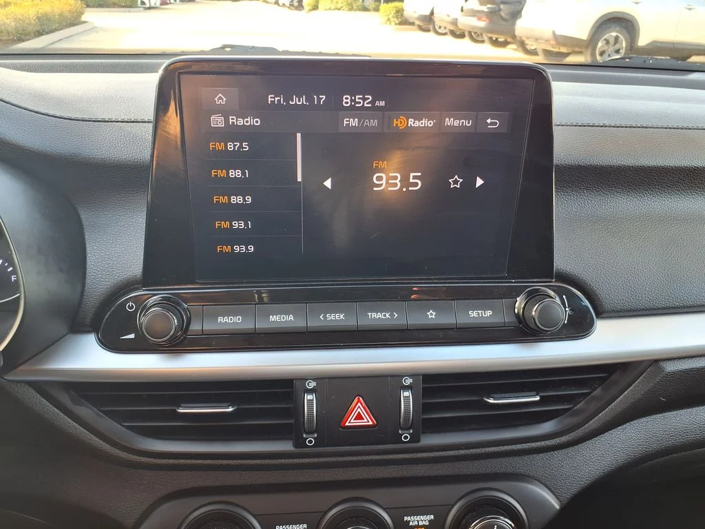 Used 2024 Black Kia LXS image 38