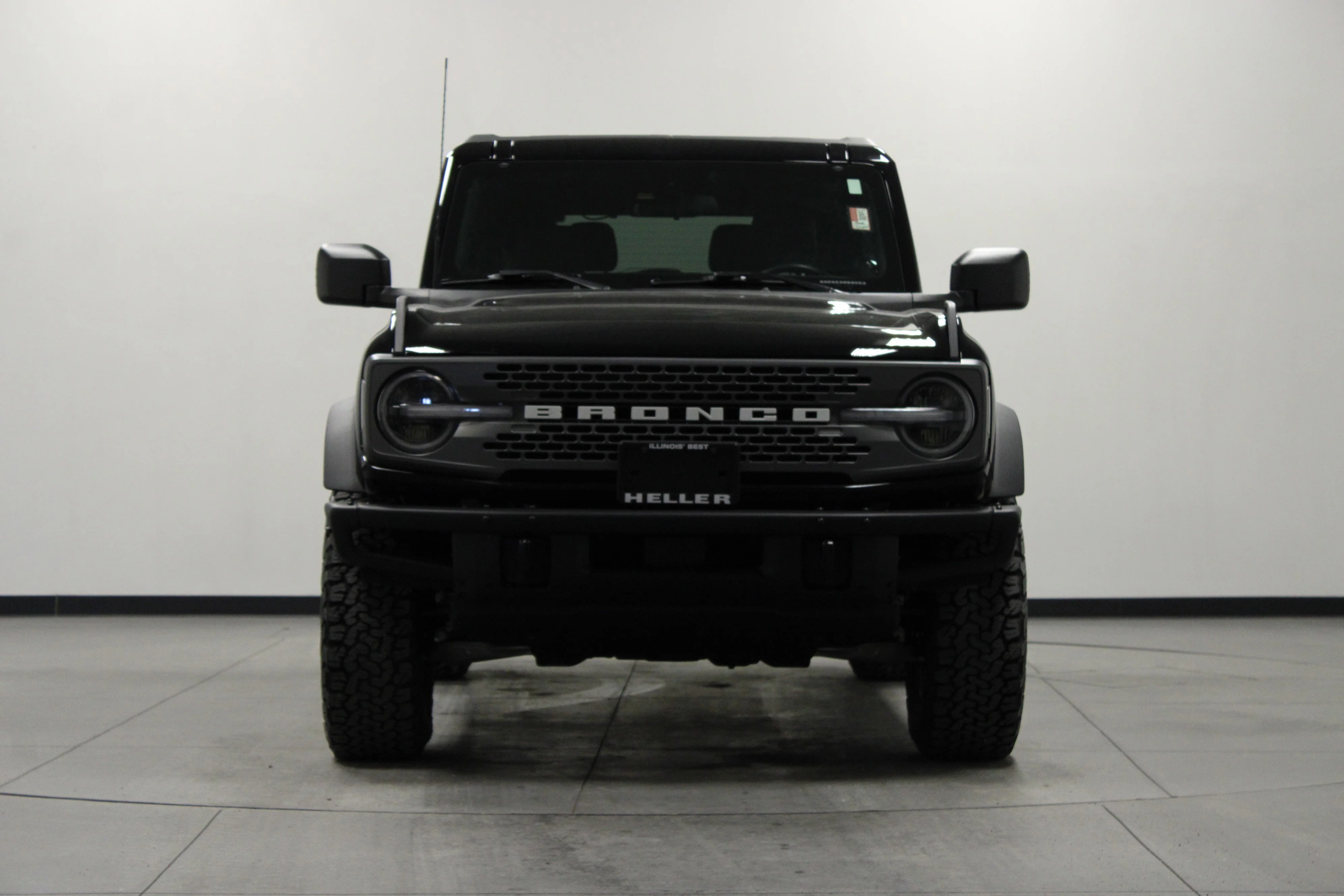 Used 2024 Shadow Black Ford Badlands image 9