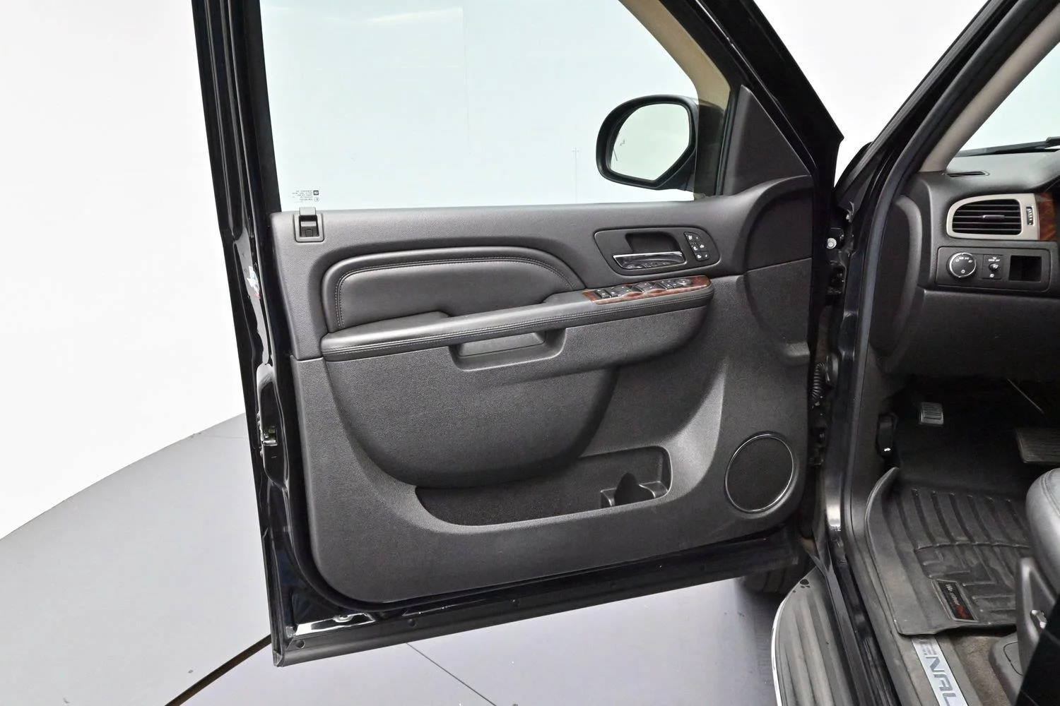 Used 2014 ONYX BLACK GMC Denali image 12