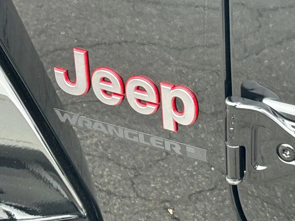New 2025 Black Jeep Rubicon image 5