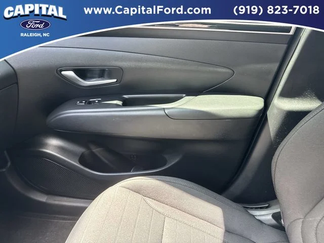 Used 2023 Beige Hyundai SEL image 29
