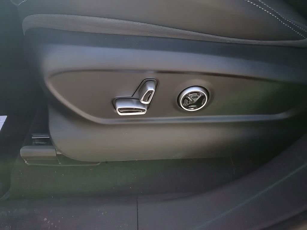 2026 Maserati Grecale Modena V6 - Photo 22