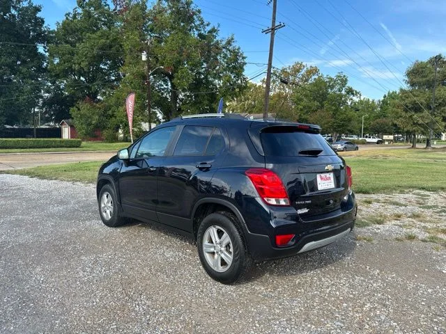 Used 2022 Blue Chevrolet LT image 10