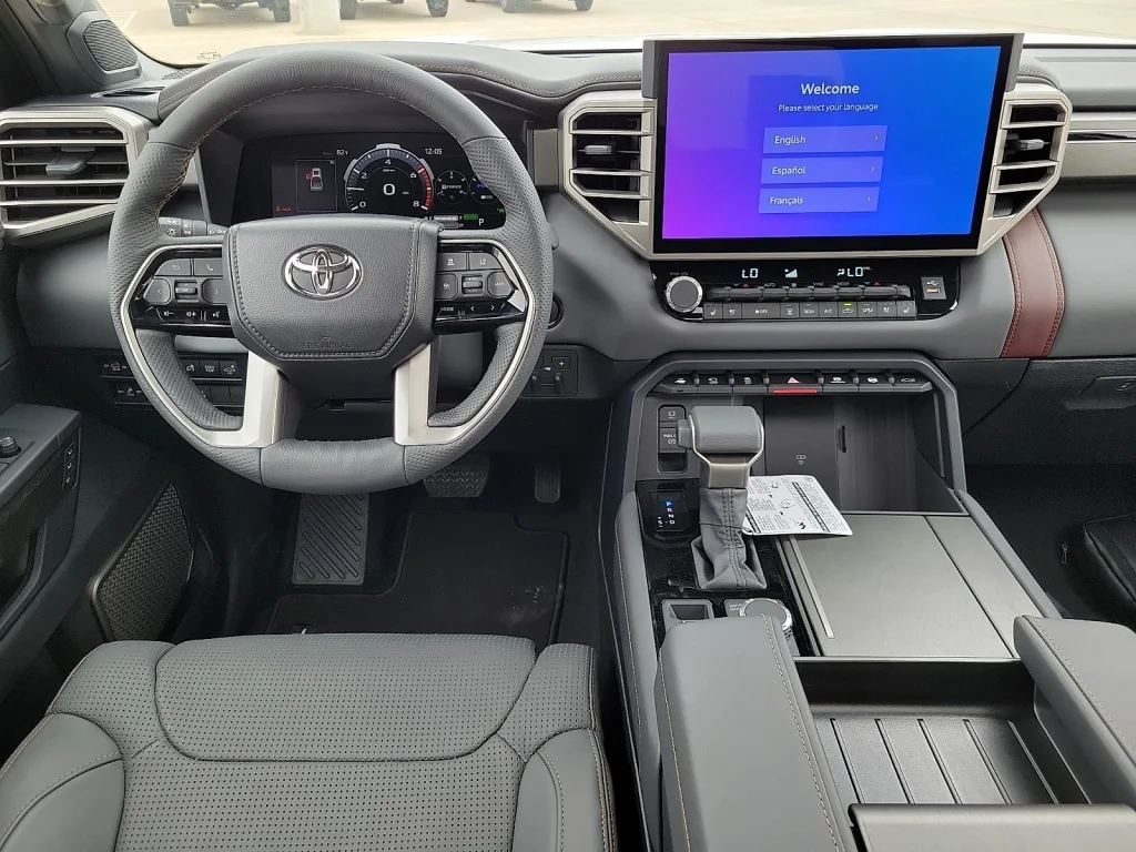 New 2026 Wind Chill Pear Toyota Capstone image 7