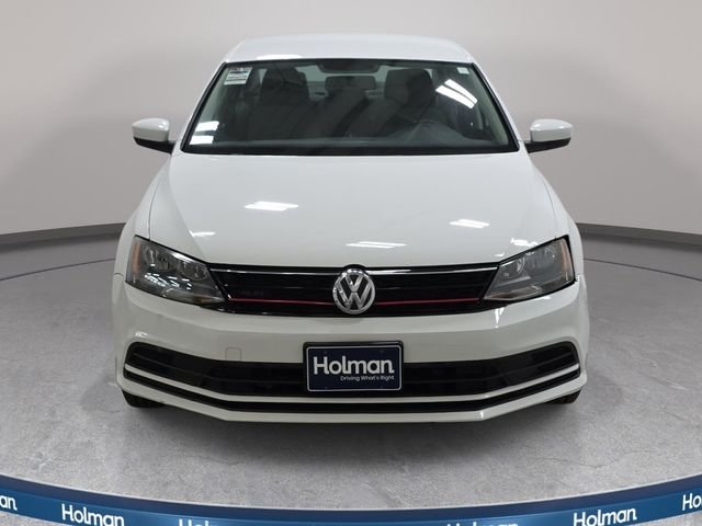 Used 2017 White Volkswagen 1.4T S image 3