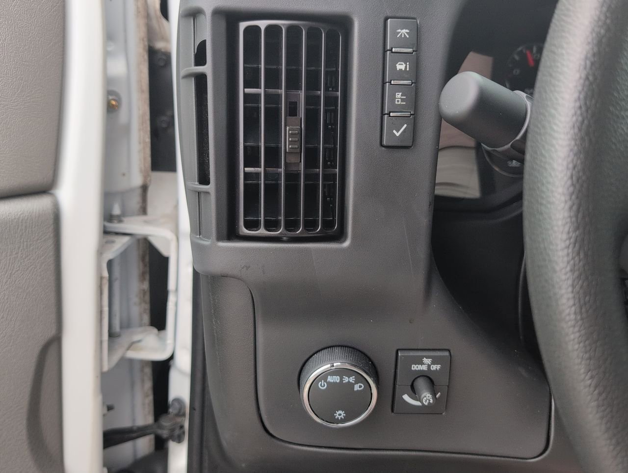 2025 Chevrolet Express Cargo Work Van - Photo 16
