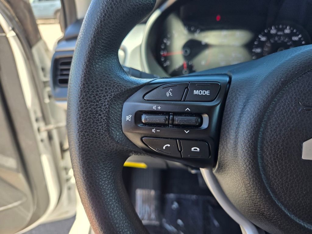 Used 2023 White Kia LX image 29