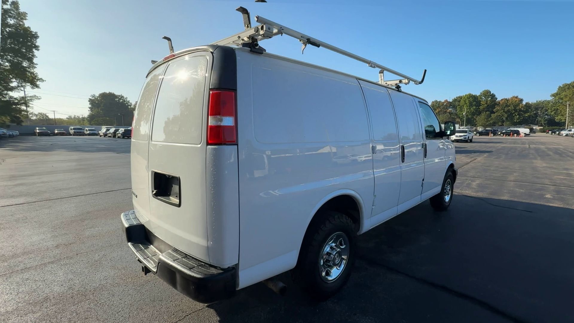2022 Chevrolet Express Cargo Work Van - Photo 8
