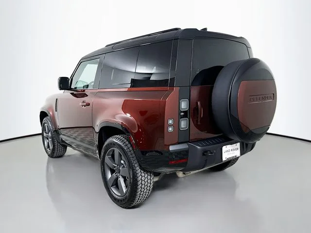 New 2026 Sedona Red Metallic Land Rover X-Dynamic SE image 7