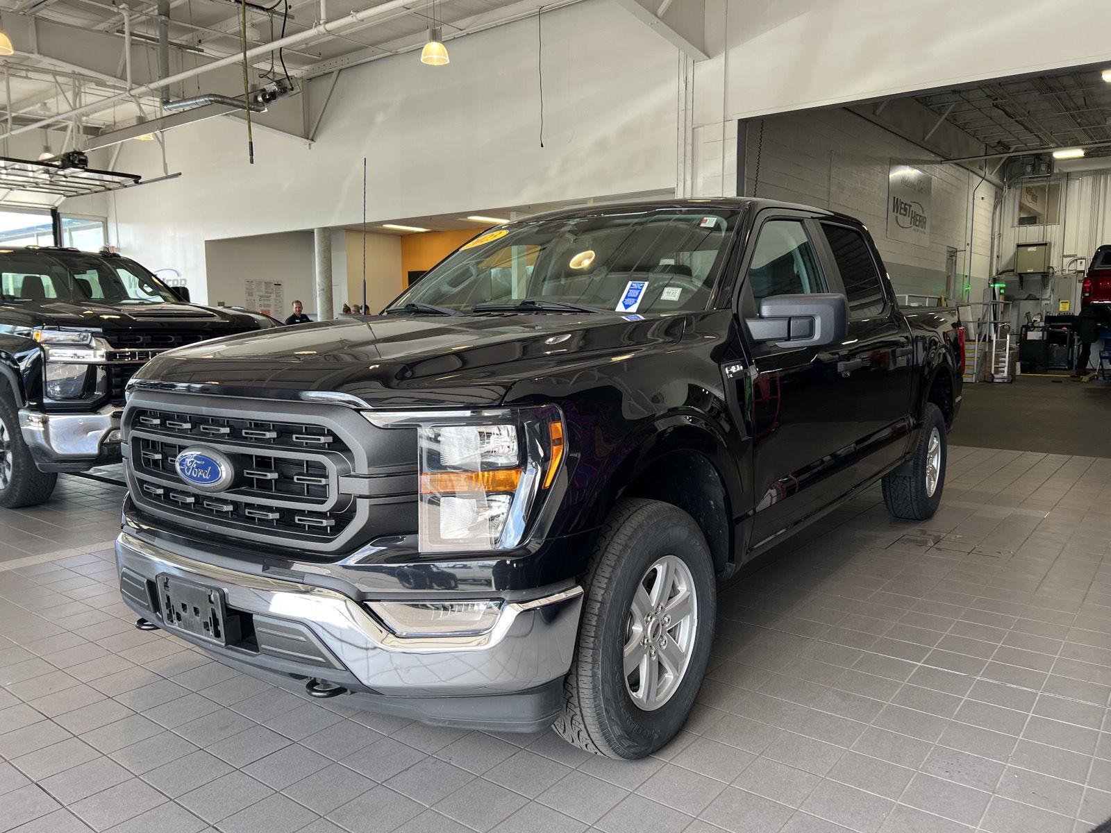 Used 2023 Agate Black Ford XL image 4