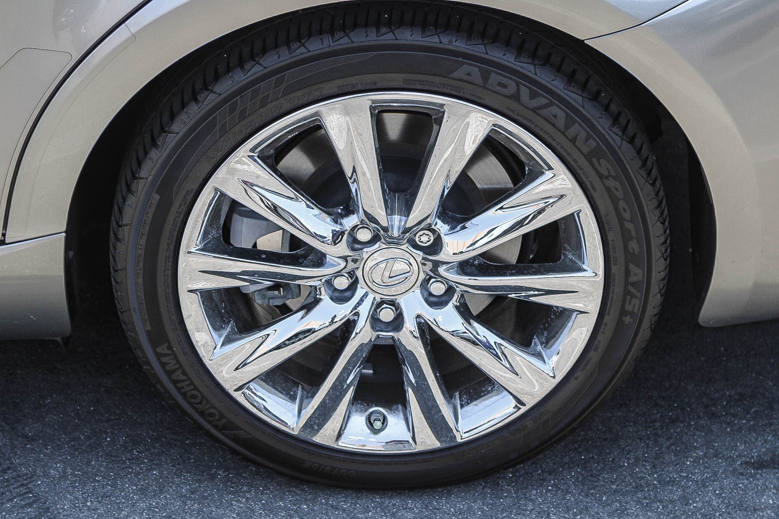 Used 2016 Atomic Silver Lexus 200t image 10