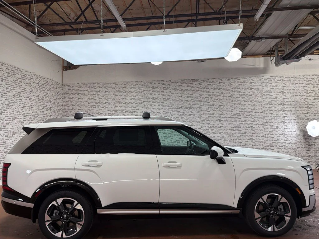 New 2027 Creamy White Pearl Hyundai Limited image 8