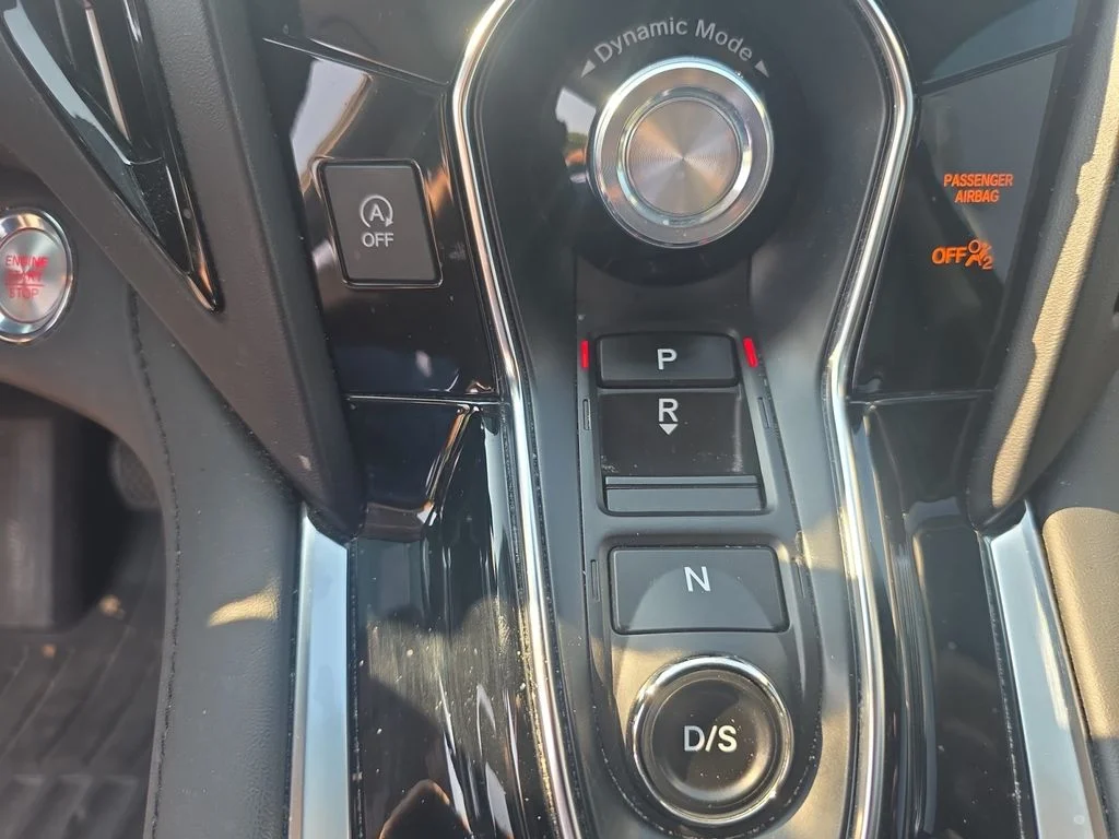 Used 2021  Acura Base image 18