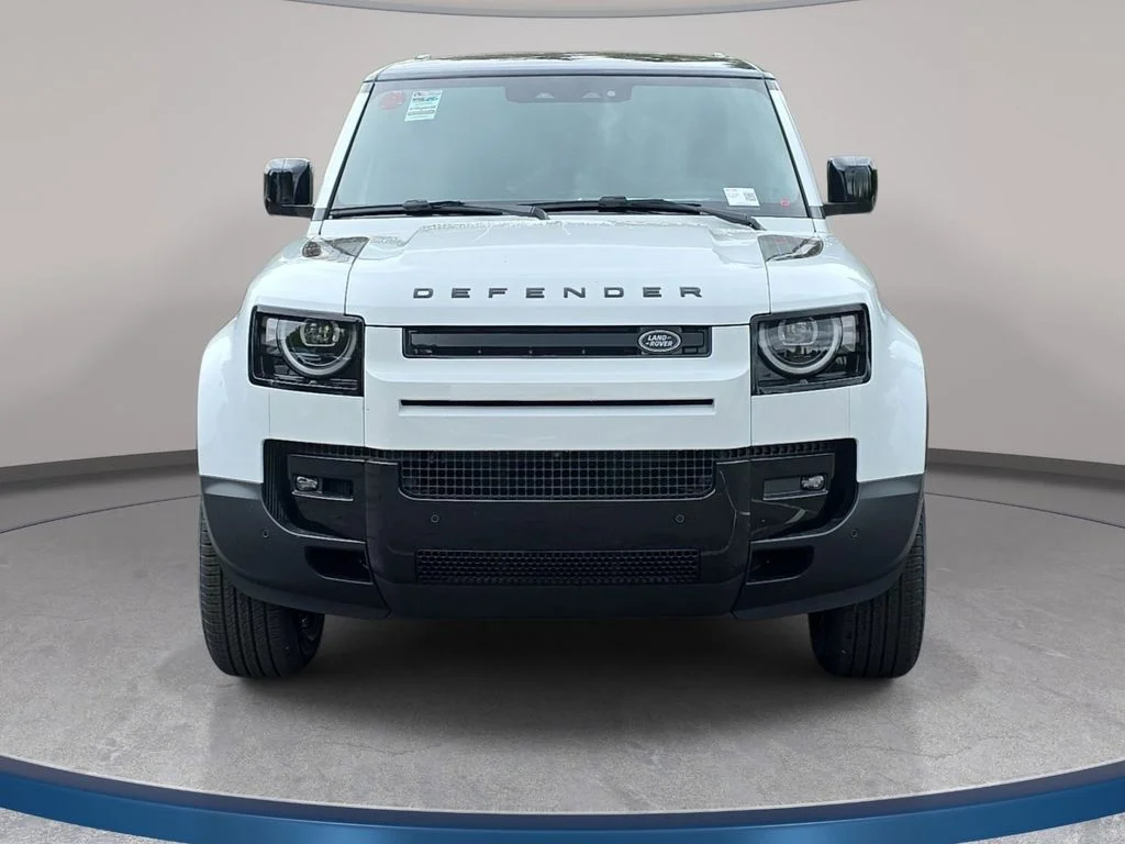 New 2026 Fuji White LAND ROVER S image 2