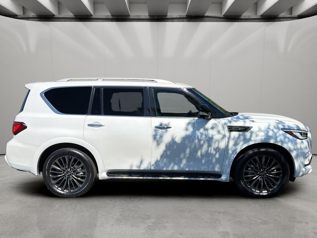 2024 INFINITI QX80 Sensory 4WD - Photo 6
