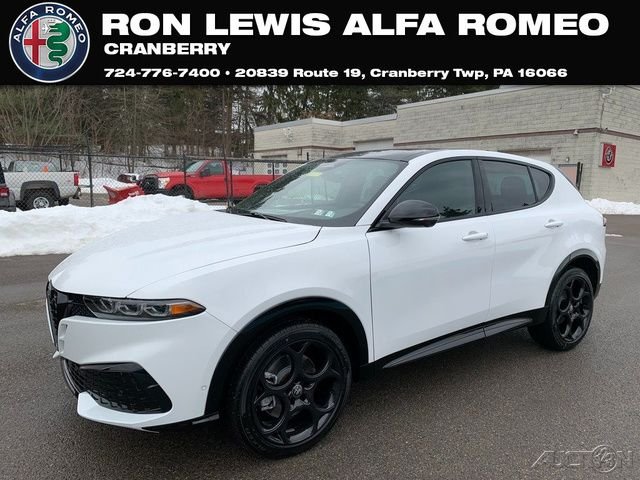Milano White 2026 Alfa Romeo Tonale Sprint AWD SUV / Crossover All-Wheel Drive