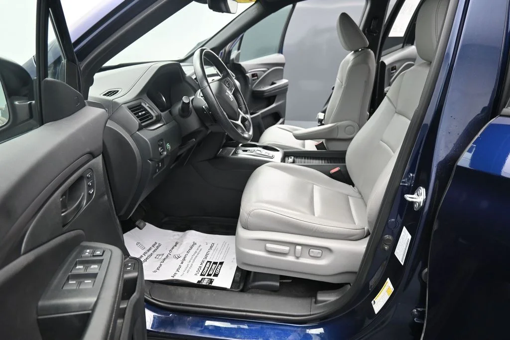 2023 Honda Passport EX-L - Photo 17
