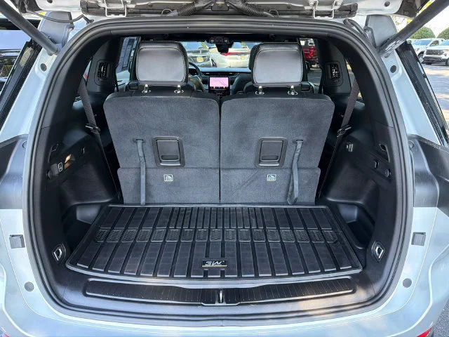 Used 2025 Silver Jeep Limited 4x2 image 18