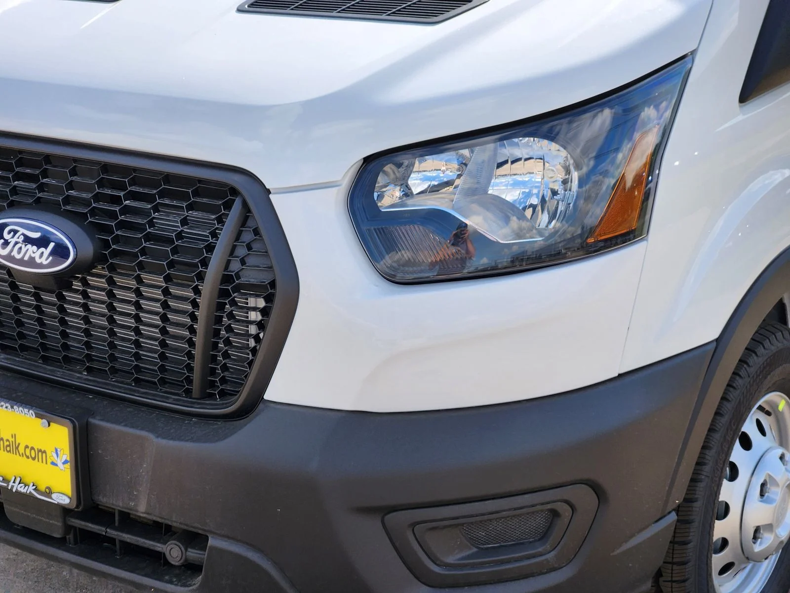 New 2026 Oxford White Ford Cargo Van image 5