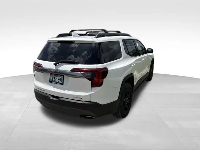 Used 2023 White GMC AT4 image 3