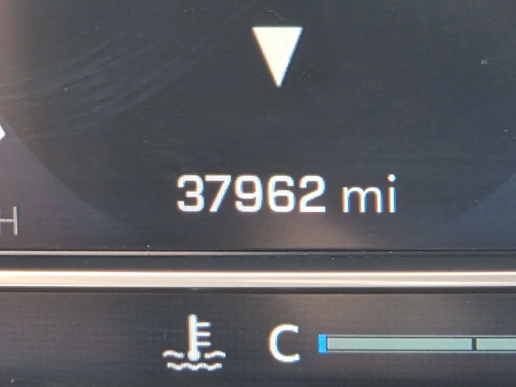 Used 2022 Summit White Chevrolet Premier image 31