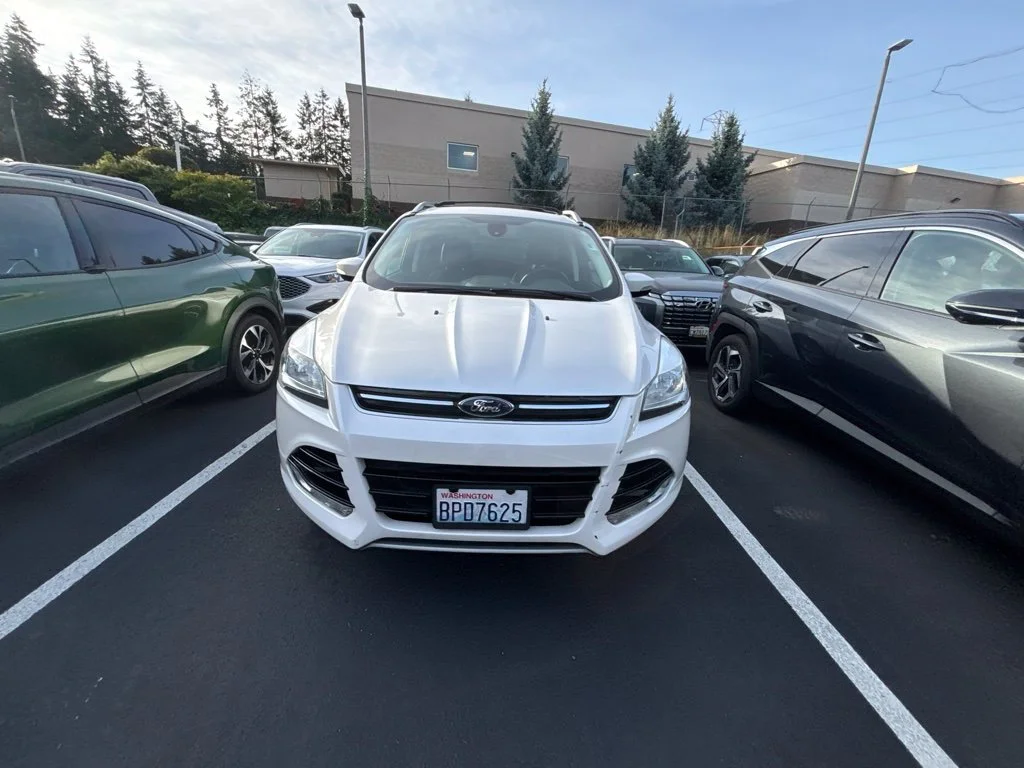 Used 2016 White Ford Titanium image 2
