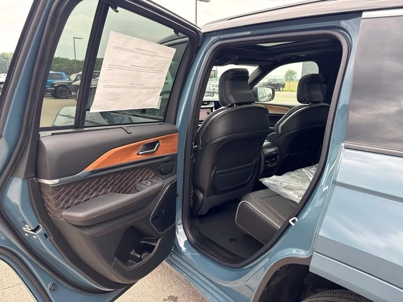 New 2026 Steel Blue Exterior Paint Jeep Summit image 12