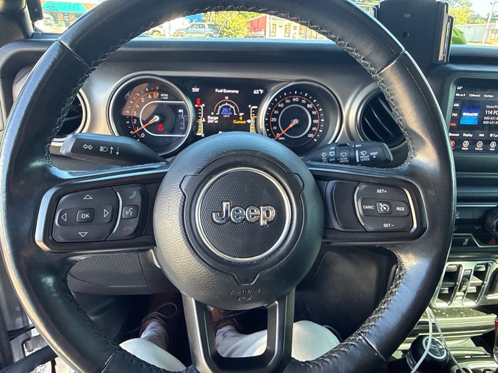 Used 2021 Silver Jeep Unlimited Sport S image 10