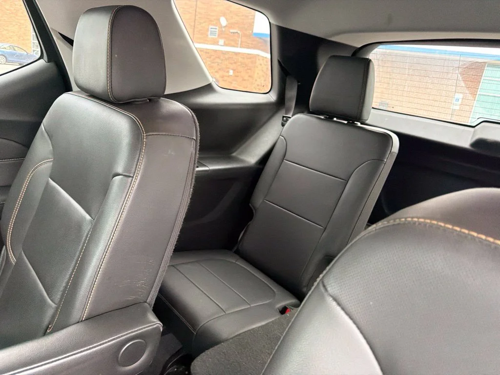 Used 2021 White Chevrolet Premier image 9